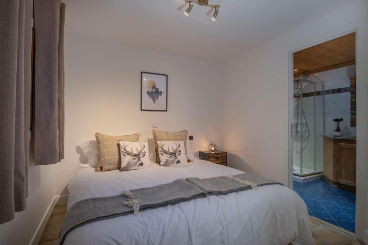 Yeti Lodge Rooms 阿让蒂耶尔 外观 照片